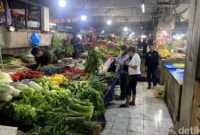 1769403916146-suasana-di-pasar-kosambi-1768673213741_169